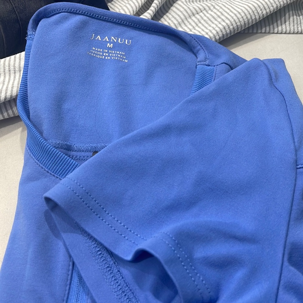 Selling my one set scrub of jaanuu- ceil blue. Top medium / pant small .